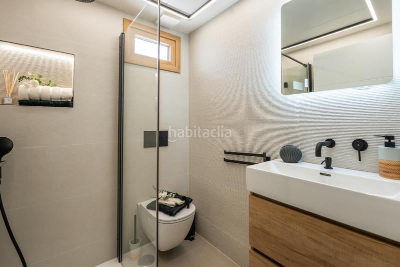 Foto e63cf1b2-ca4b-4233-906f-e73b09736e7f. Chalet villa costa en Campoamor Orihuela