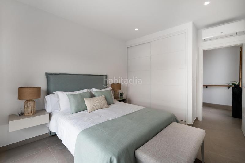 Foto fd19cbc5-11bd-49d1-a0bf-f75e3f87da35. Chalet villa costa en Campoamor Orihuela