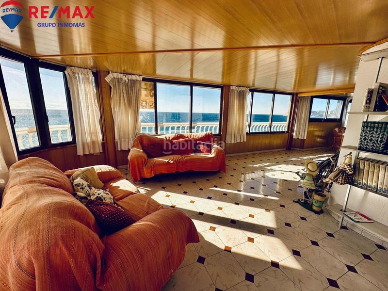 Foto 14ed5b8c-b57e-41a2-acdb-fd32968a7329. Attico con riscaldamento parcheggio in Centro Urbano Benidorm