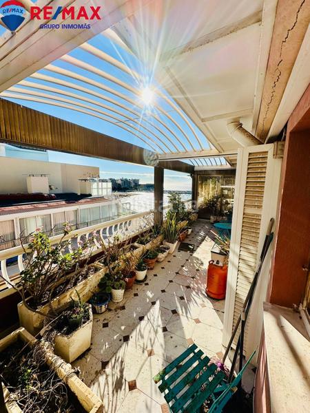 Foto cb88143b-80a6-4daa-9b2e-06b84eb39bad. Attico con riscaldamento parcheggio in Centro Urbano Benidorm