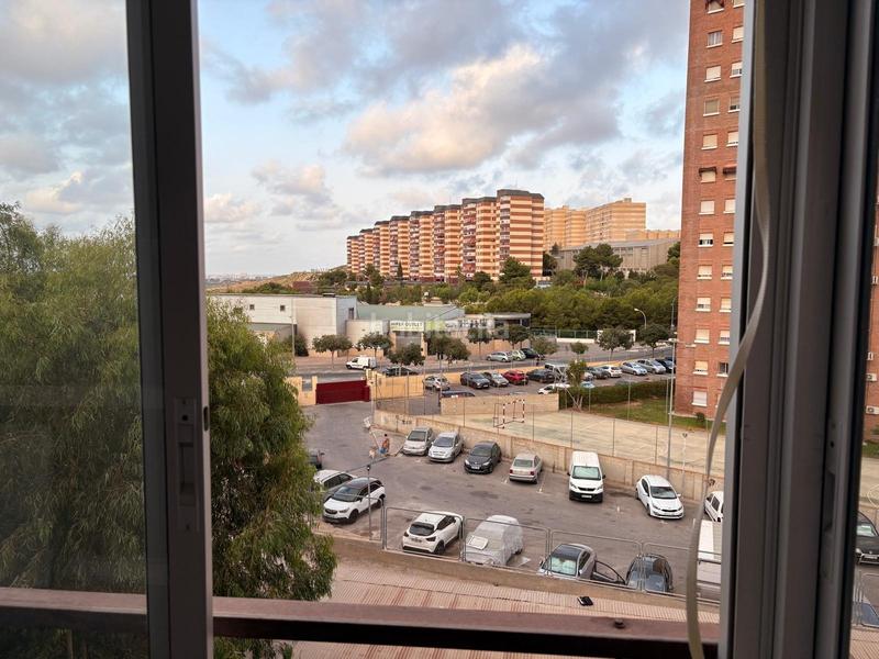 Foto b83f67af-ed99-437f-8c4a-cd527c1794c3. Appartamento in calle la romana 16 in Juan XXIII Alicante