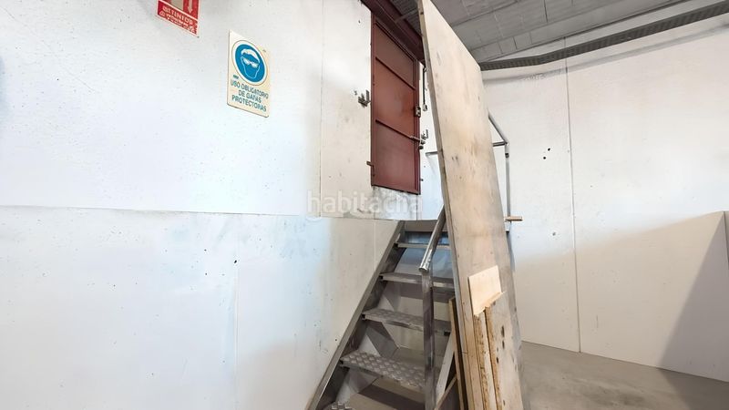 Foto 074c7640-1761-4852-9bb8-0d85be14f063. Nave industrial venta de nave industrial en calle castelló 12, junto al cc la marina en Finestrat