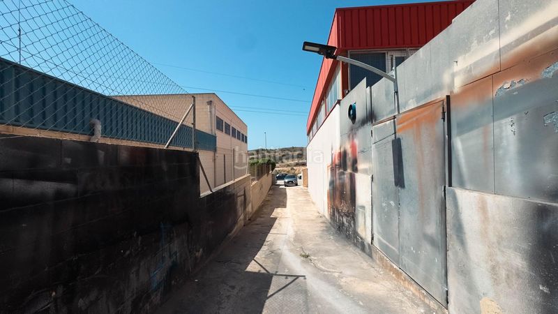 Foto 56e9aaea-3ed7-4528-afbd-82b93366906c. Nave industrial venta de nave industrial en calle castelló 12, junto al cc la marina en Finestrat