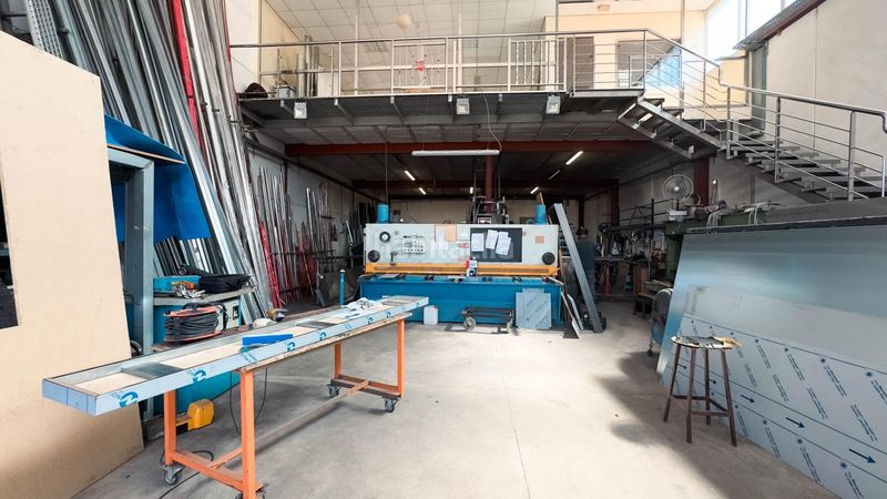 Foto ff566e43-419b-4385-8915-118187a53765. Nave industrial venta de nave industrial en calle castelló 12, junto al cc la marina en Finestrat