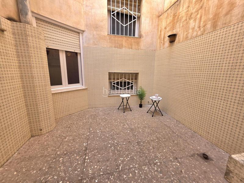 Foto e25c0409-48c9-4a68-be2e-491634cb6cb1. Casa  en elche con garaje privado en Plaza Crevillente - Antiguos Juzgados - El Asilo Elche / Elx