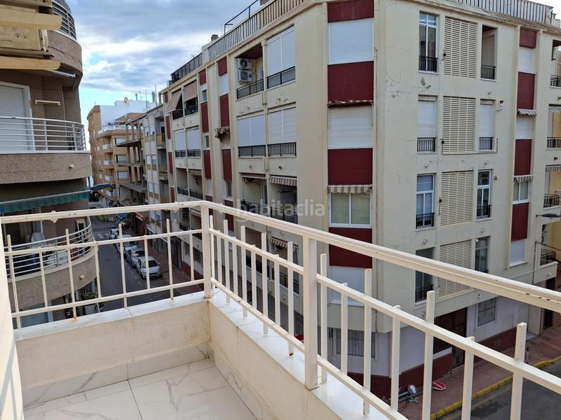 Foto 0626912c-aecf-4906-959a-04c0ae226faa. Alquiler apartamento piso reformado céntrico al lado del mar en Torrevieja