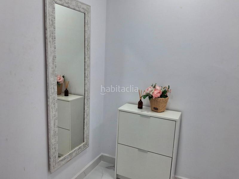 Foto 0c5366b4-089b-48ab-9459-3d72f05271ef. Alquiler apartamento piso reformado céntrico al lado del mar en Torrevieja