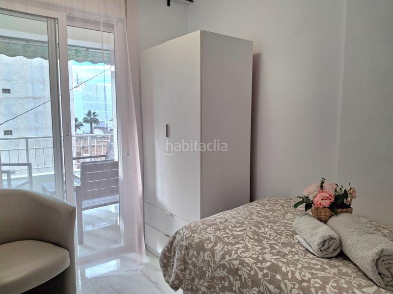 Foto 1b4ae31a-c404-464a-b97e-b5bc4fbc4bda. Alquiler apartamento piso reformado céntrico al lado del mar en Torrevieja