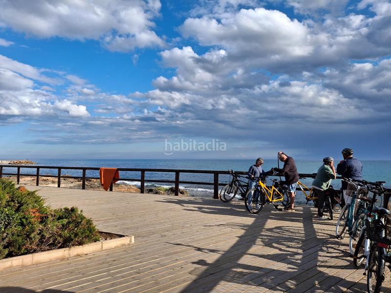 Foto 3f5d15cd-6742-4564-a6ff-da22eebb5c21. Alquiler apartamento piso reformado céntrico al lado del mar en Torrevieja