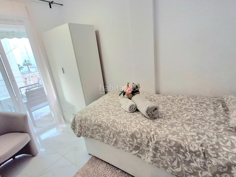Foto 69df05e5-6225-48bc-8f8a-eb869c5a380f. Alquiler apartamento piso reformado céntrico al lado del mar en Torrevieja