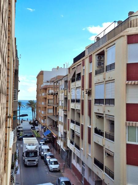 Foto ad85da5f-94e9-4c7e-9105-f334b4201257. Alquiler apartamento piso reformado céntrico al lado del mar en Torrevieja