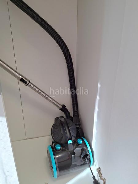 Foto cd46dfde-104d-4d77-8409-b62a5e6832a9. Alquiler apartamento piso reformado céntrico al lado del mar en Torrevieja