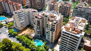 Appartement  Avenida pintor xavier soler. Moderno apartamento en la gran vía de alicante  oportunidad únic