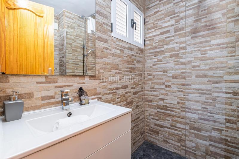 Foto 466733d1-d437-4d23-8475-5508e3797c8d. Alquiler apartamento acogedor piso de dos dormitorios con amaneceres de ensueño en Benidorm