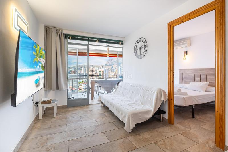Foto 53fca24b-67ae-485c-bee6-fecdb6b24ab5. Alquiler apartamento acogedor piso de dos dormitorios con amaneceres de ensueño en Benidorm