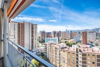 Miete Appartement  Avenida montecarlo. Acogedor piso de dos dormitorios con amaneceres de ensueño