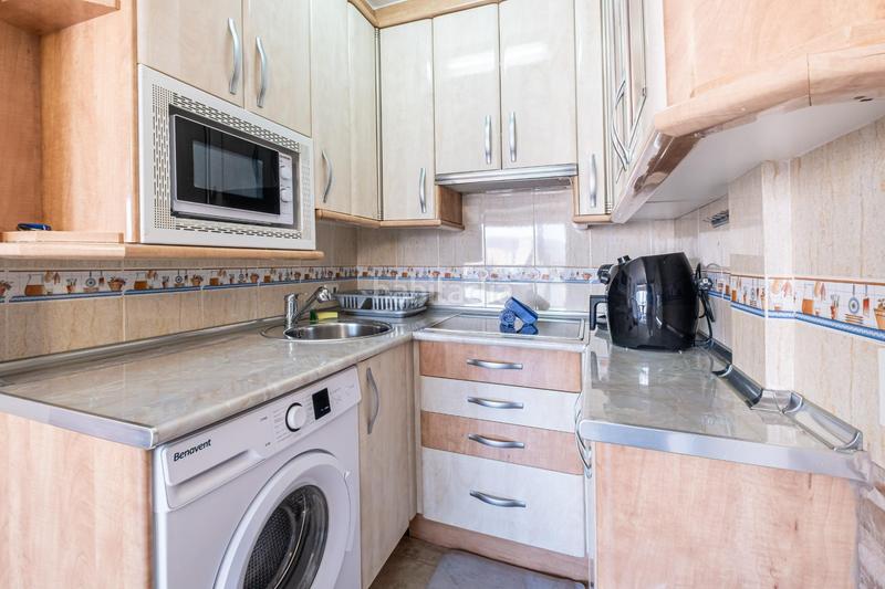 Foto 75765d3d-b3e7-4faf-a092-e306d8ca074d. Alquiler apartamento acogedor piso de dos dormitorios con amaneceres de ensueño en Benidorm