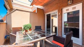 Flat  Calle del poeta campos vassallo. Piso con terraza en el centro de alicante