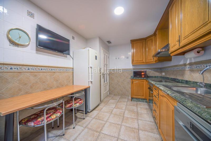 Foto 22dff655-d696-46d2-bcf4-982d9ecdfd2f. Casa a schiera con parcheggio in Garbinet - Parque de las Avenidas Alicante