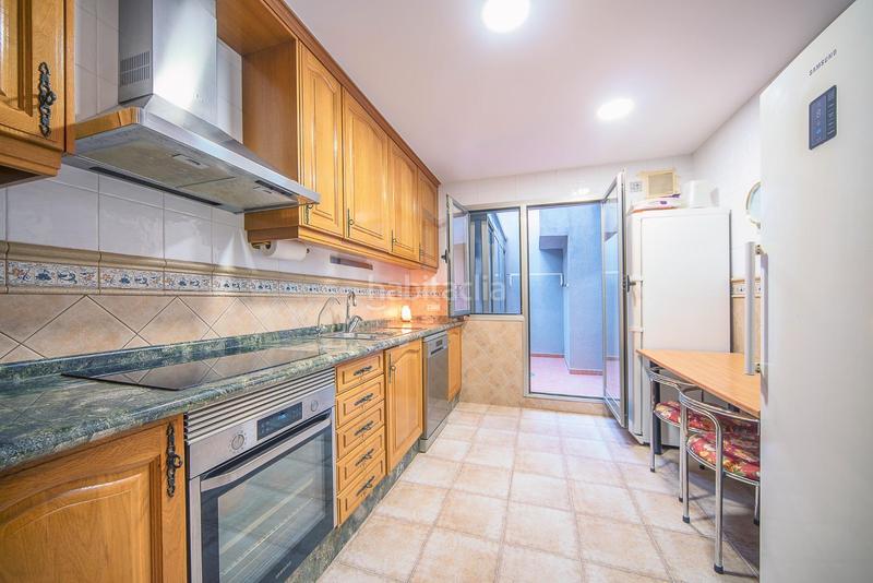 Foto 2df4f343-a120-4f0c-b3e7-e891945cf227. Casa a schiera con parcheggio in Garbinet - Parque de las Avenidas Alicante