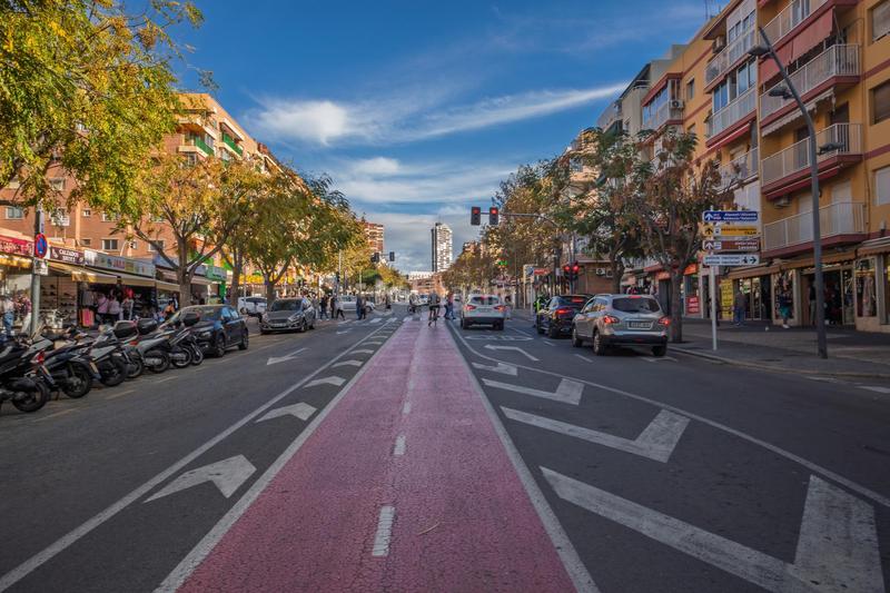 Foto eee21688-5d82-461c-a8de-7ca53af7f6f3. Local commercial dans Centro Urbano Benidorm