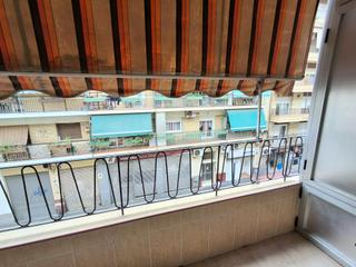 Location Appartement  Calle del foguerer. Piso en carolinas altas, alicante
