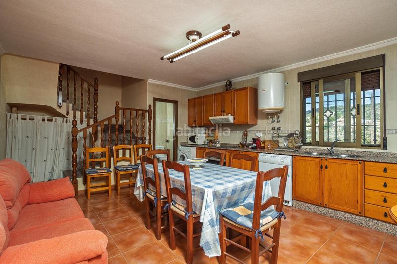 Foto ba81ce8a-32ed-4f38-bdd5-d8b0a43c79f7. Casa adosada vivienda doble en Fortuna