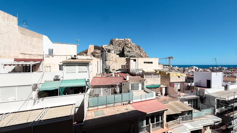 Foto c0896bcd-66cf-48af-9c54-5fef61f18136. Appartement dans Barrio del Centro Alicante