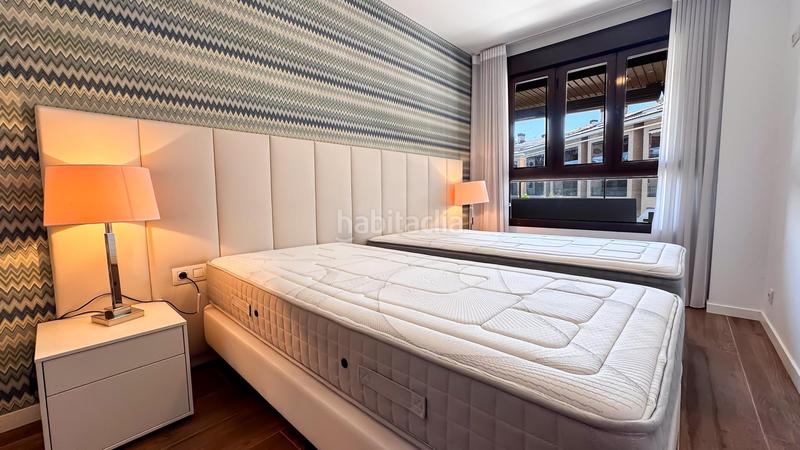 Foto 19b9d425-4da1-4ad7-bd3b-b169b9e0b4dc. Alquiler apartamento  en alquiler anual con piscina y seguridad a 200 metros de la playa del arenal jávea en Xàbia