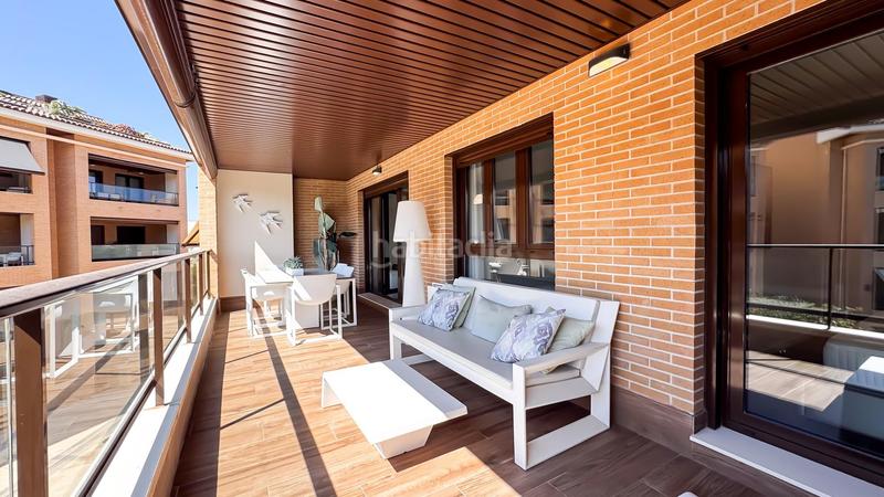 Foto 2118e9e9-bf8d-4dba-823d-13cc0295fb7b. Alquiler apartamento  en alquiler anual con piscina y seguridad a 200 metros de la playa del arenal jávea en Xàbia