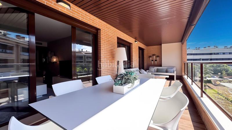 Foto 82d79976-0455-4436-bdff-80294e510d25. Alquiler apartamento  en alquiler anual con piscina y seguridad a 200 metros de la playa del arenal jávea en Xàbia