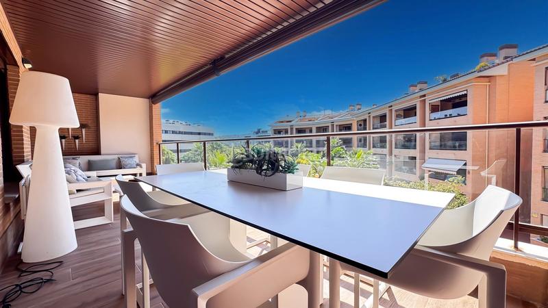 Foto a4688bde-3632-4a4e-8cf2-e8156bf286c1. Alquiler apartamento  en alquiler anual con piscina y seguridad a 200 metros de la playa del arenal jávea en Xàbia