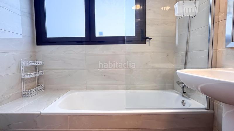 Foto fa74009a-a91a-41db-a895-538548e1fa9d. Alquiler apartamento  en alquiler anual con piscina y seguridad a 200 metros de la playa del arenal jávea en Xàbia
