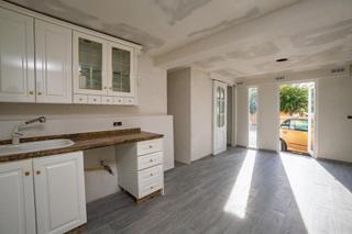 Geschäftsraum  Calle del capitán cortés. Local para oficina, estética, tienda, yoga y otros en venta en f