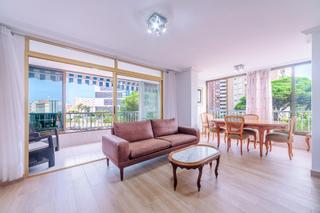 Flat  Avenida benidorm. Piso familiar en club del mar