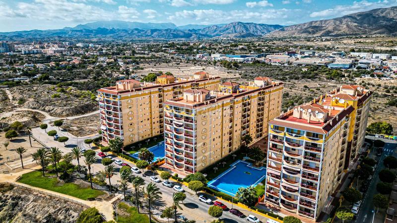 Foto 945ac087-f01c-40aa-b72e-349ab21940ed. Etagenwohnung mit parking pool in Platja de Torres Vila Joiosa (la)