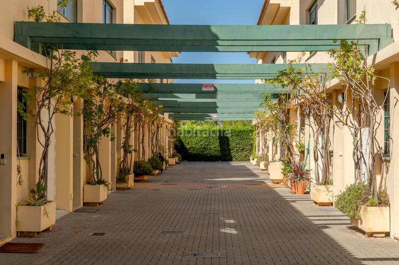 Foto 382a2b1c-8417-4e94-957f-ec26613872e7. Casa adossada amb calefacció aparcament piscina a Xàbia