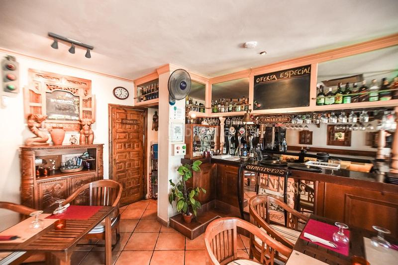 Foto 23f4cff9-0a4d-4767-a5ff-a40b759d7e60. Traspaso local comercial en El Puerto Dénia