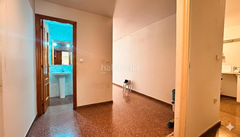 Foto 42e26233-8a78-4bb6-8bf4-d46cd5d896b0. Locale commerciale in Las Bayas Elche / Elx