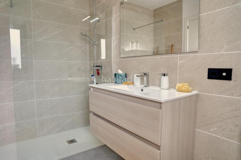 Foto 2057e06f-e415-4526-a038-f96c565a61b7. Chalet in calle roget el 6 in Cala Advocat-Baladrar Benissa