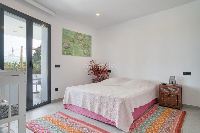 Foto a044fdc1-cf78-4f43-8471-16f629ebe489. Chalet in calle roget el 6 in Cala Advocat-Baladrar Benissa