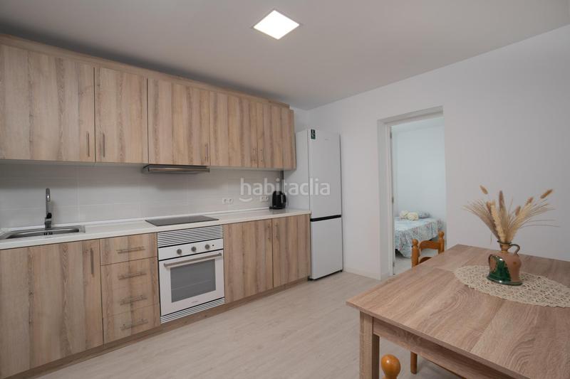 Foto 3c8e3a47-3eff-440f-a637-d5072b2dabaf. Pis a Campello Playa Campello (el)