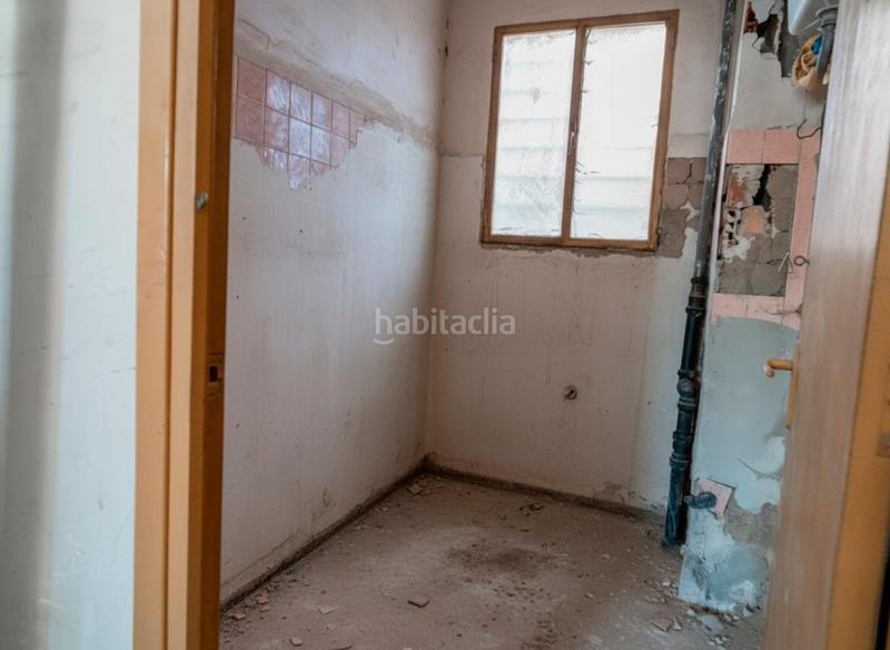 Foto 5f3b4e2f-2577-4702-8079-c500d25a646e. Local comercial a Nou Alacant Alicante