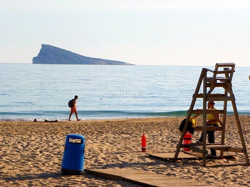 Foto 3a6de10d-e78e-4f02-81c5-fe1e05d22a9f. Alquiler piso alquiler larga temporada todo el año en primera linea de playa en Benidorm