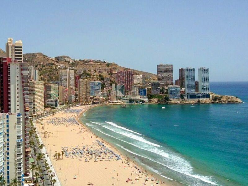 Foto cb15dc98-c167-4a87-b761-afcada241f18. Rent flat with heating parking in Playa Levante Benidorm