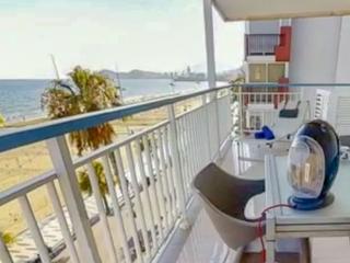 Location Appartement à Playa Levante. Alquiler larga temporada en primera linea de playa en benidorm