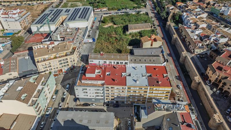 Foto faac1805-0160-44e9-ad5b-547b2335add6. Piso  de 70 metros 3 habitaciones 1 baño, ideal para invertir y rentabilizar en Dénia