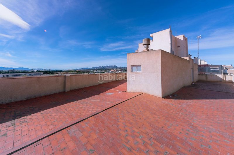 Foto 3f6b2150-8147-466d-b5ff-b5f2a3d30df6. Pis a Reina Victoria - Miguel Hernández Elche / Elx