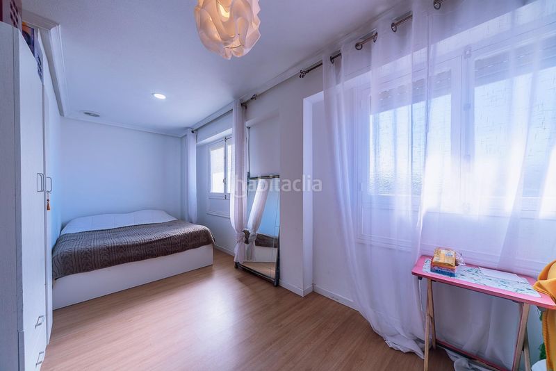 Foto f796b6c1-7da0-46d2-b08f-5e11ddd02e60. Pis a Reina Victoria - Miguel Hernández Elche / Elx