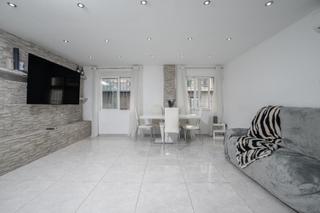 Appartement à Centro Urbano. Vivienda reformada, lista para entrar a vivir